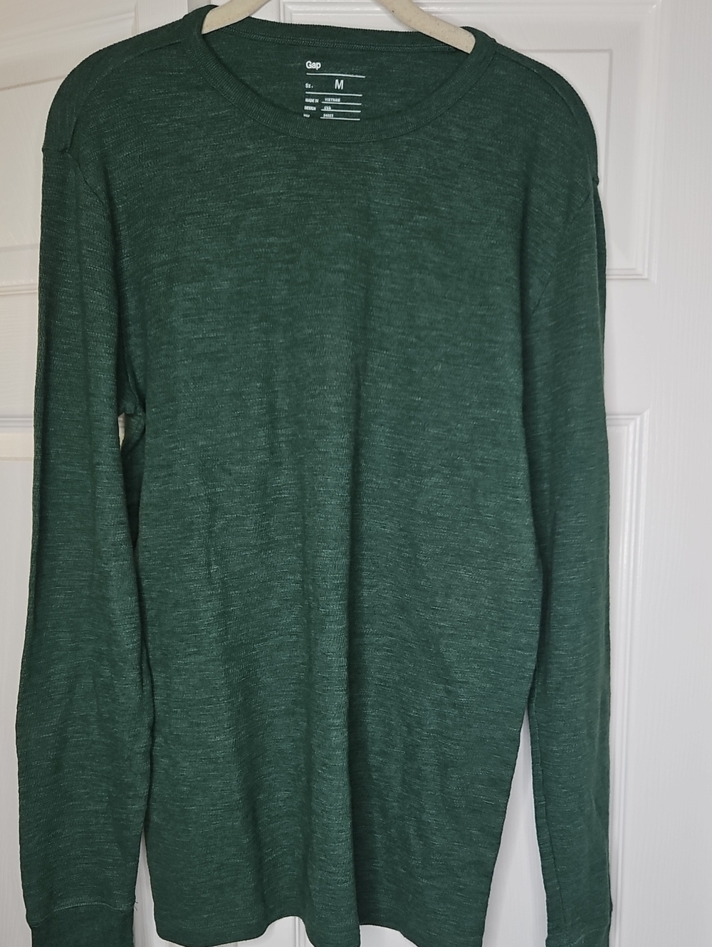 GAP Men’s Forest Green Long Sleeve Crewneck Size M